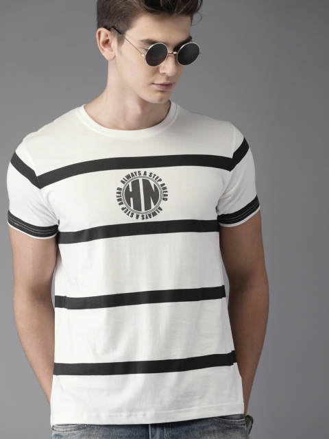 

HERE&NOW Men White & Black Printed Round Neck T-shirt