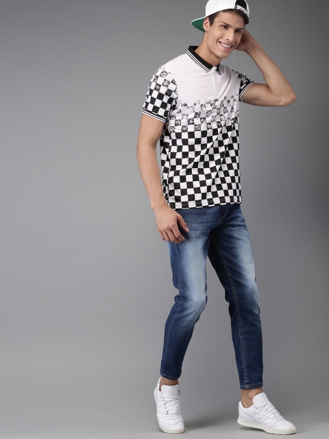 

HERE&NOW Men White & Black Checked Polo Collar T-shirt