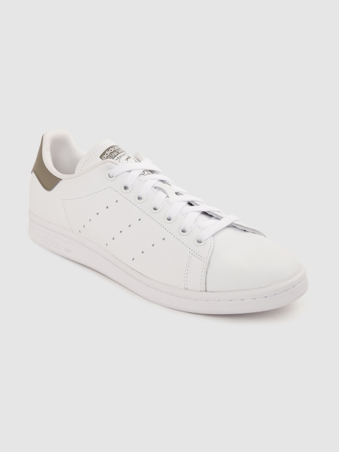 

ADIDAS Originals Men White Solid Stan Smith Leather Sneakers