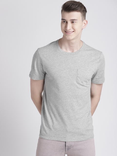 

GAP Men's Vintage Wash Pocket T-Shirt, Grey melange