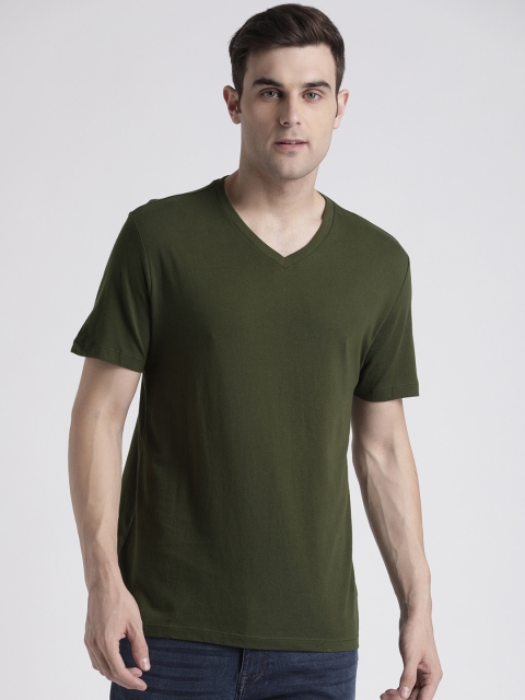 

GAP Men Green Solid V-Neck T-shirt