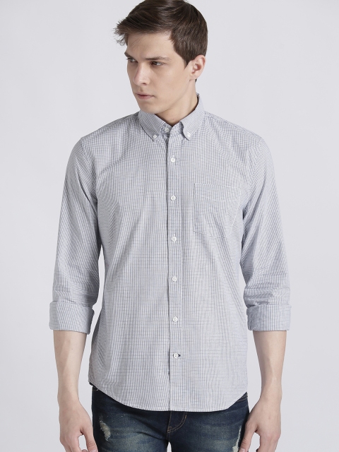 

GAP Men's Poplin Shirt, White