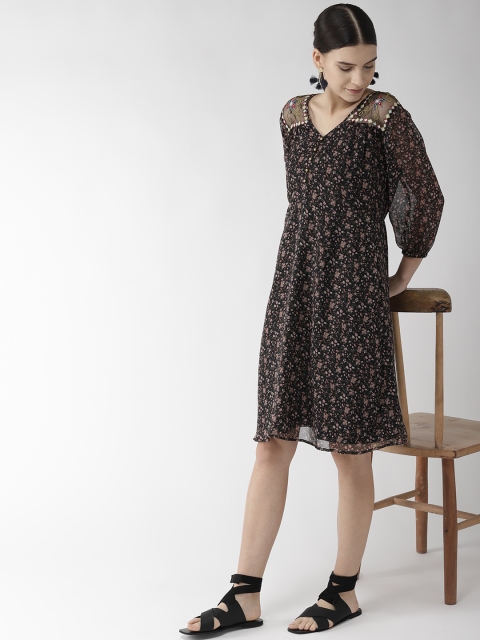 

Antheaa Women Black & Peach-Coloured Floral Print A-Line Dress