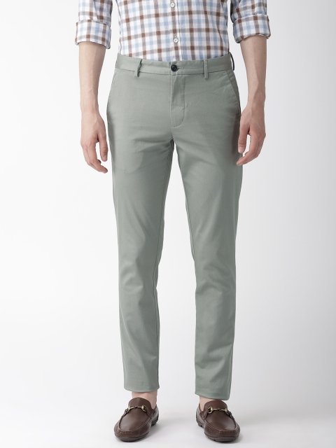 

Park Avenue Men Green Neo Fit Solid Regular Trousers