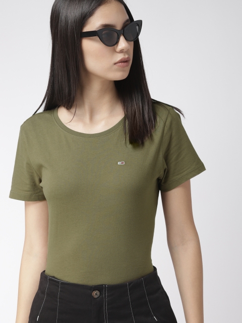 

Tommy Hilfiger Women Green Solid Round Neck T-shirt