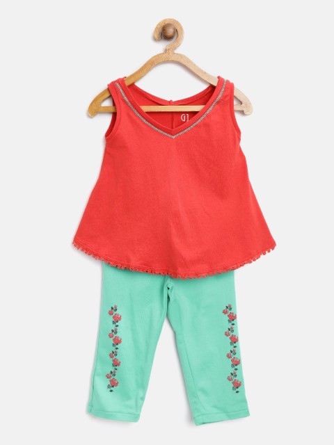 

Gini and Jony Girls Red & Green Solid Top with Leggings