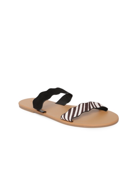 

FOREVER 21 Women Black Printed Open Toe Flats
