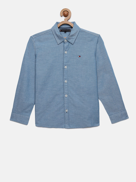 

Tommy Hilfiger Boys Blue Regular Fit Solid Casual Shirt