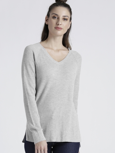 

GAP Women V-neck Pullover Sweater, Grey