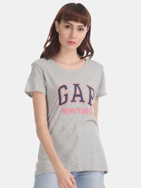 

GAP Women Grey Printed Round Neck T-shirt