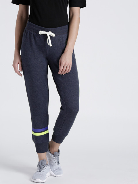 

GAP Women's Arch Logo Varsity Stripe Joggers, Navy blue