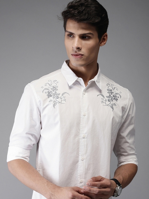 

Moda Rapido Men White Embroidered Slim Fit Solid Casual Shirt