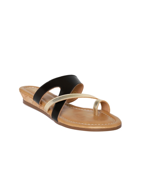 

Inc 5 Women Black & Gold-Toned Colourblocked One Toe Flats