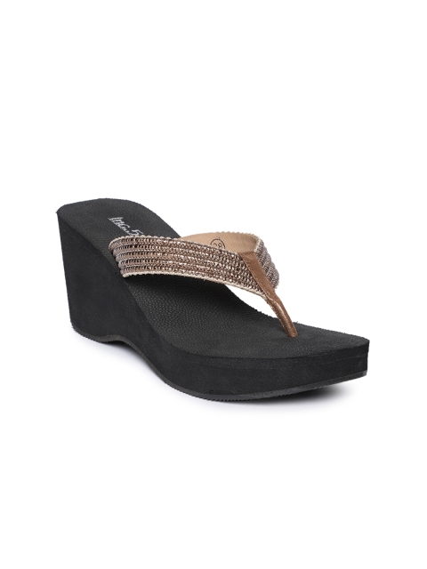 

Inc 5 Women Gold-Toned Solid Sandals