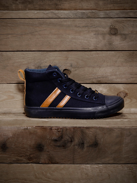 

Roadster Men Navy Blue Solid Mid-Top Sneakers