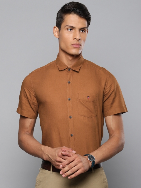 

Louis Philippe Sport Men Brown Slim Fit Self-design Casual Shirt
