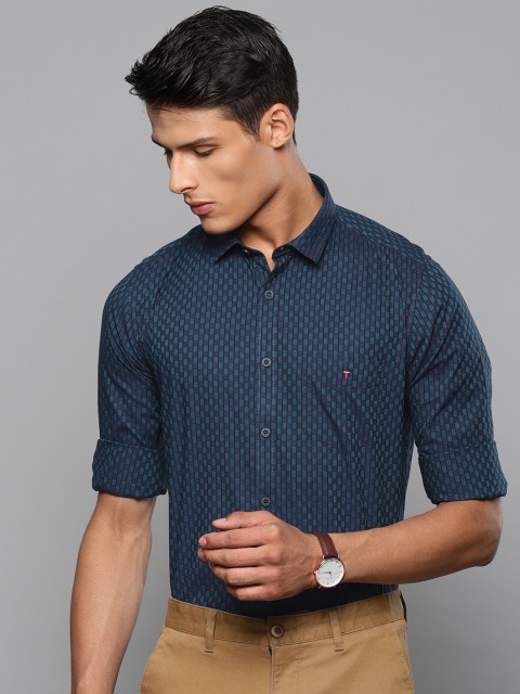 

Louis Philippe Sport Men Navy Blue & Purple Super Slim Fit Self Checked Smart Casual Shirt