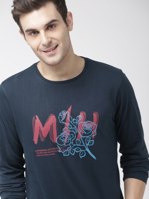 

Mast & Harbour Men Navy Blue & Red Printed Round Neck T-shirt