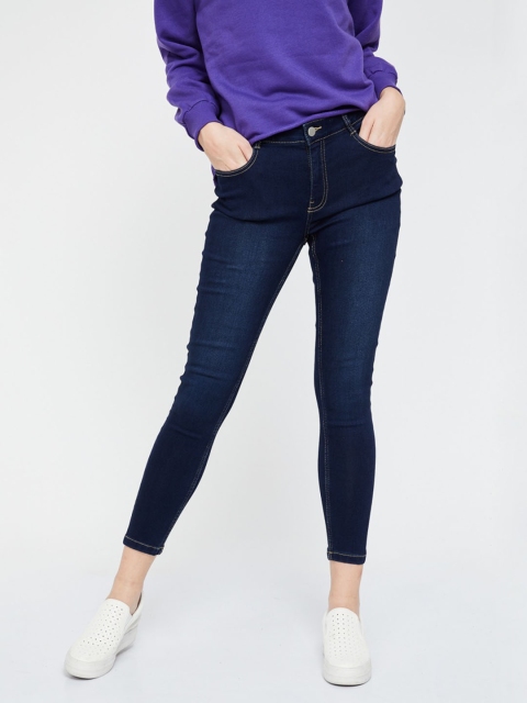 

Ginger by Lifestyle Women Blue Straight Fit Mid-Rise Clean Look Jeans