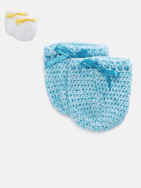 

Magic Needles Kids Set Of 2 Handmade Knit Crochet Woollen Mittens with Ribbons, White