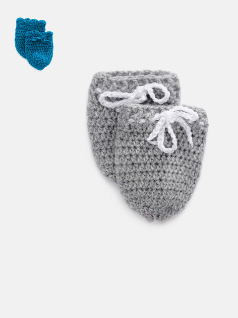 

Magic Needles Infant Pack of 2 Handmade Knit Crochet Mittens with Ribbons, Grey