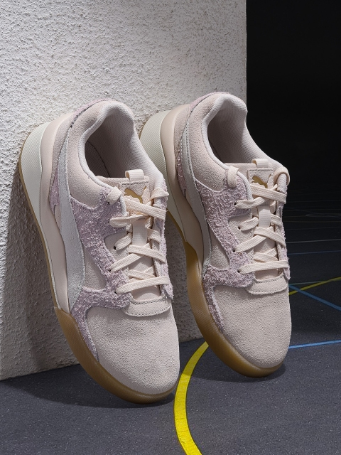 

Puma Women Cream-Coloured Aeon Rewind Sneakers