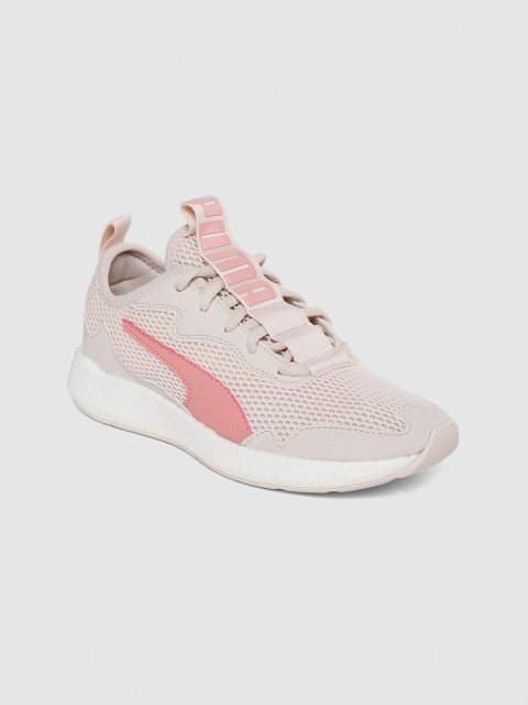

Puma Women Cream Colored NRGY Neko Skim Running Shoes