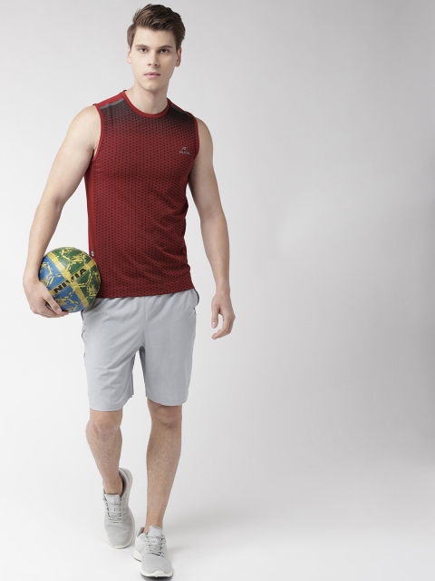 

Alcis Men Maroon & Black Printed Round Neck T-shirt