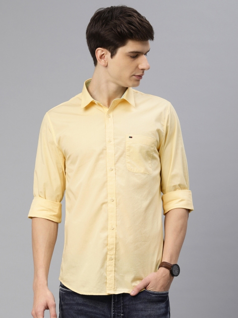 

Peter England Casuals Men Yellow Slim Fit Solid Casual Shirt