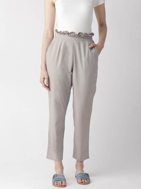 

MISH Women Grey & White Smart Tapered Fit Printed Cropped Peg Trousers