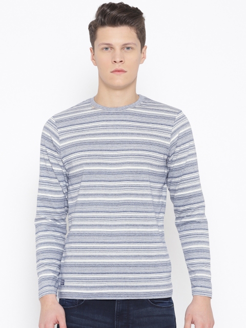 

Pepe Jeans Men White & Navy Blue Striped Round Neck T-shirt