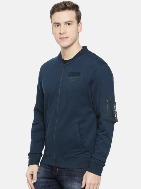 

Wrangler Men Navy Blue Solid Sweatshirt With Pockets Detailing