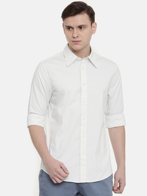 

Calvin Klein Jeans Men White Slim Fit Self-Striped Casual Shirt