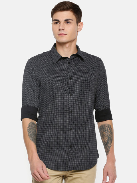

Calvin Klein Jeans Men Black & White Regular Fit Printed Casual Shirt