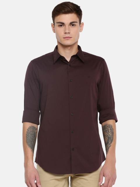 

Calvin Klein Jeans Men Burgundy Regular Fit Solid Casual Shirt