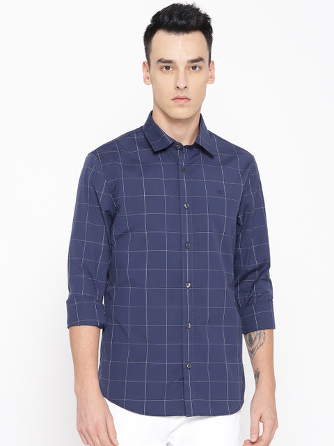 

Calvin Klein Jeans Men Navy Blue & White Slim Fit Knitted Checked Casual Shirt