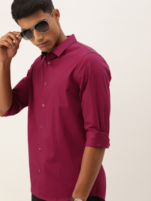 

Calvin Klein Jeans Men Maroon Slim Fit Solid Casual Shirt