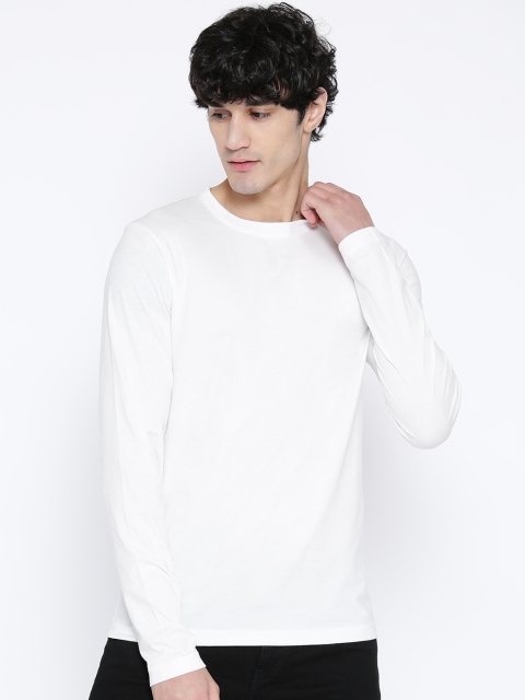 

Calvin Klein Jeans Men White Solid Round Neck T-shirt