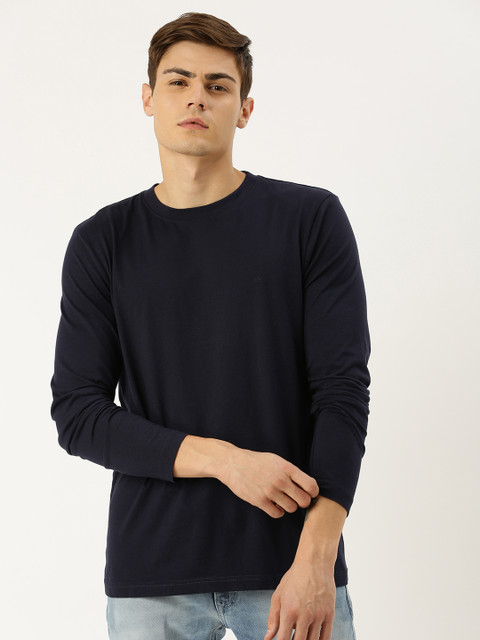 

Calvin Klein Jeans Men Navy Blue Solid Round Neck T-shirt