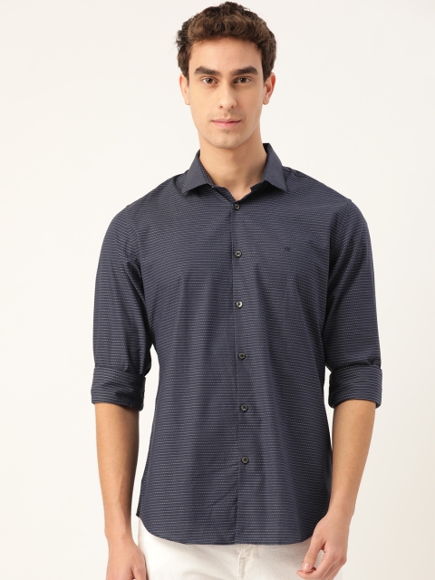 

Calvin Klein Jeans Men Navy Blue & White Slim Fit Striped Casual Shirt