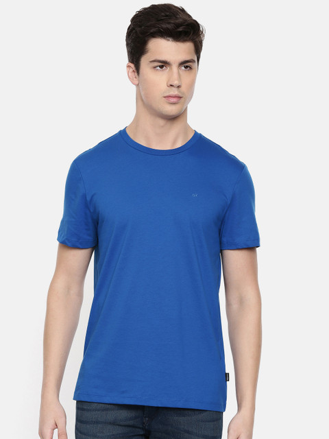 

Calvin Klein Jeans Men Blue Solid Round Neck T-shirt