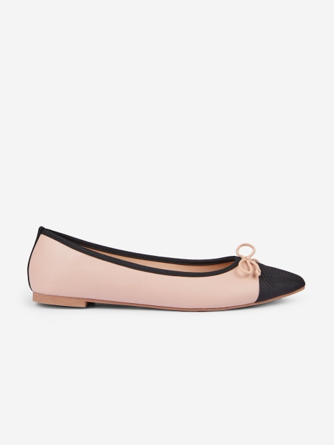

DOROTHY PERKINS Women Peach-Coloured & Black Colourblocked Ballerinas