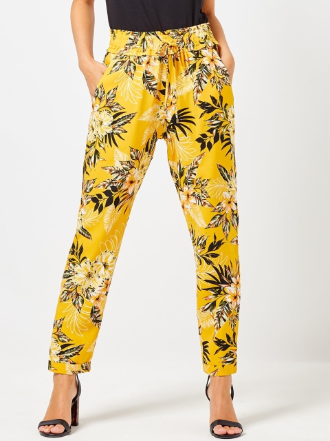 

DOROTHY PERKINS Women Yellow & Black Print Petite Regular Trousers