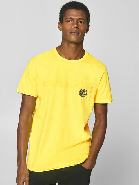 

ESPRIT Men Yellow Solid Round Neck T-shirt