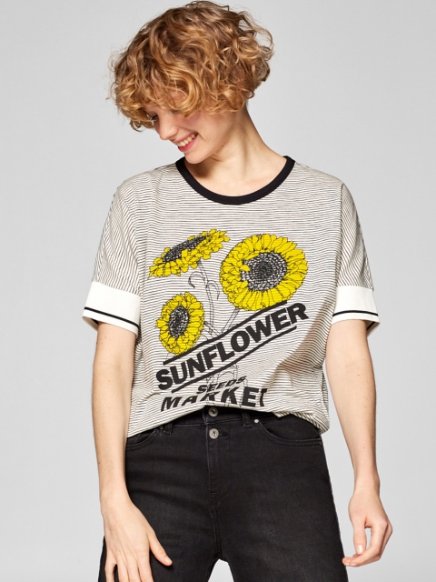 

ESPRIT Women Off-White & Black Striped Round Neck T-shirt
