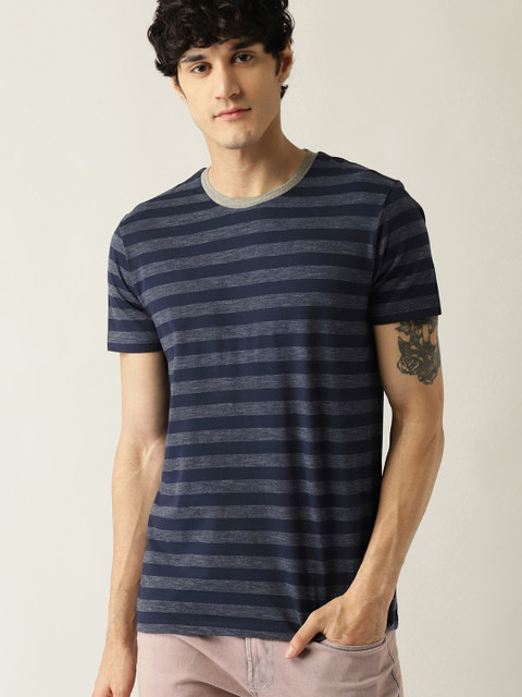 

ESPRIT Men Navy Blue Striped Round Neck T-shirt