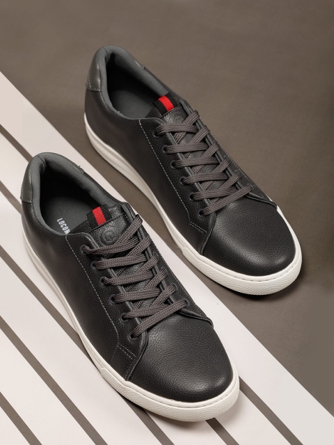 

LOCOMOTIVE Men Grey Solid Sneakers