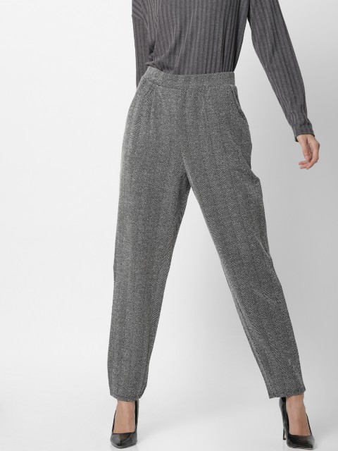 

ONLY Women Grey & Black Regular Fit Solid Regular Trousers