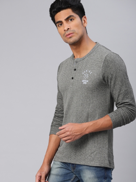 

American Crew Men Grey Solid Henley Neck T-shirt