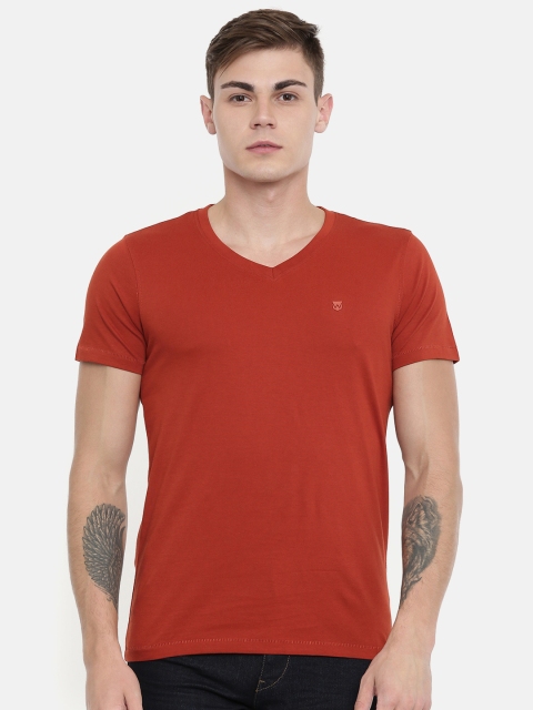 

Wrangler Men Rust Red Solid Slim Fit V-Neck T-shirt